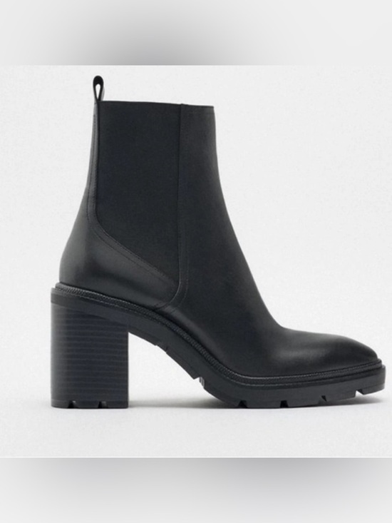 Zara Shoes - Zara Black Leather Chelsea Block Heel Boot